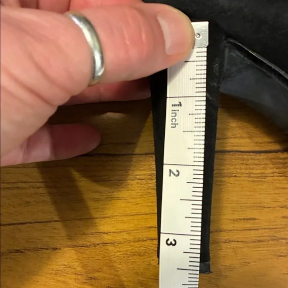 Chic Black Suede Heeled Boots for Women - Picture 5 of 7